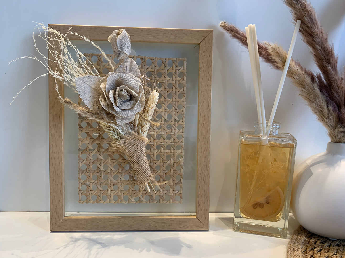 Aesthetic Frame 8