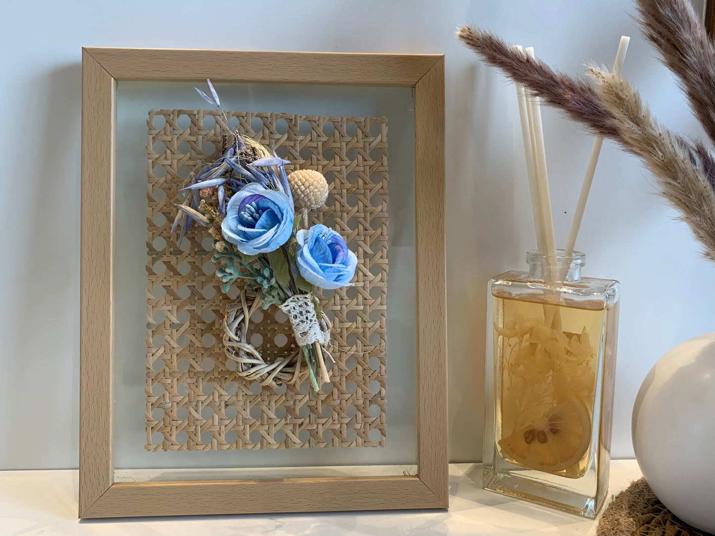 Aesthetic Frame 5