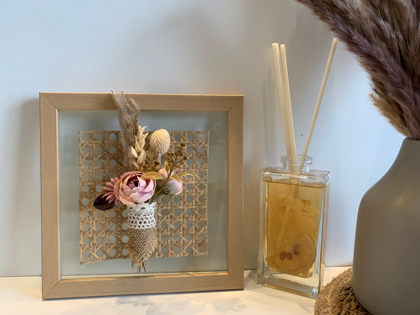 Aesthetic Frame 10