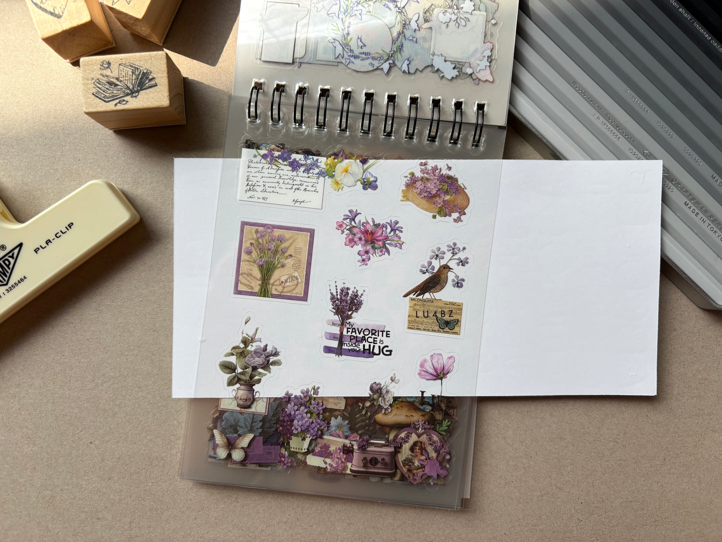 Spiral Vintage Booklet - Green