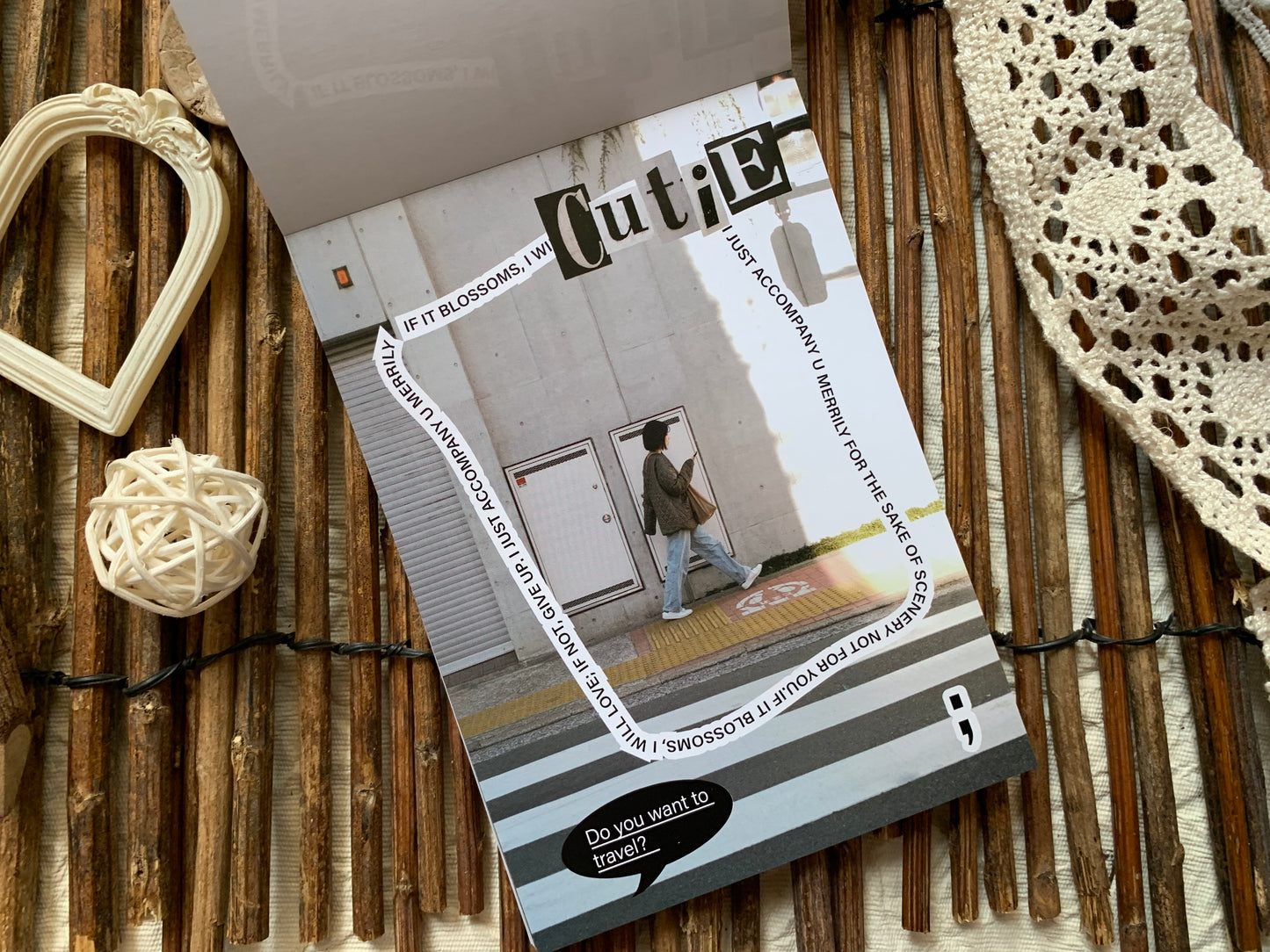 Magazine Booklet - Black