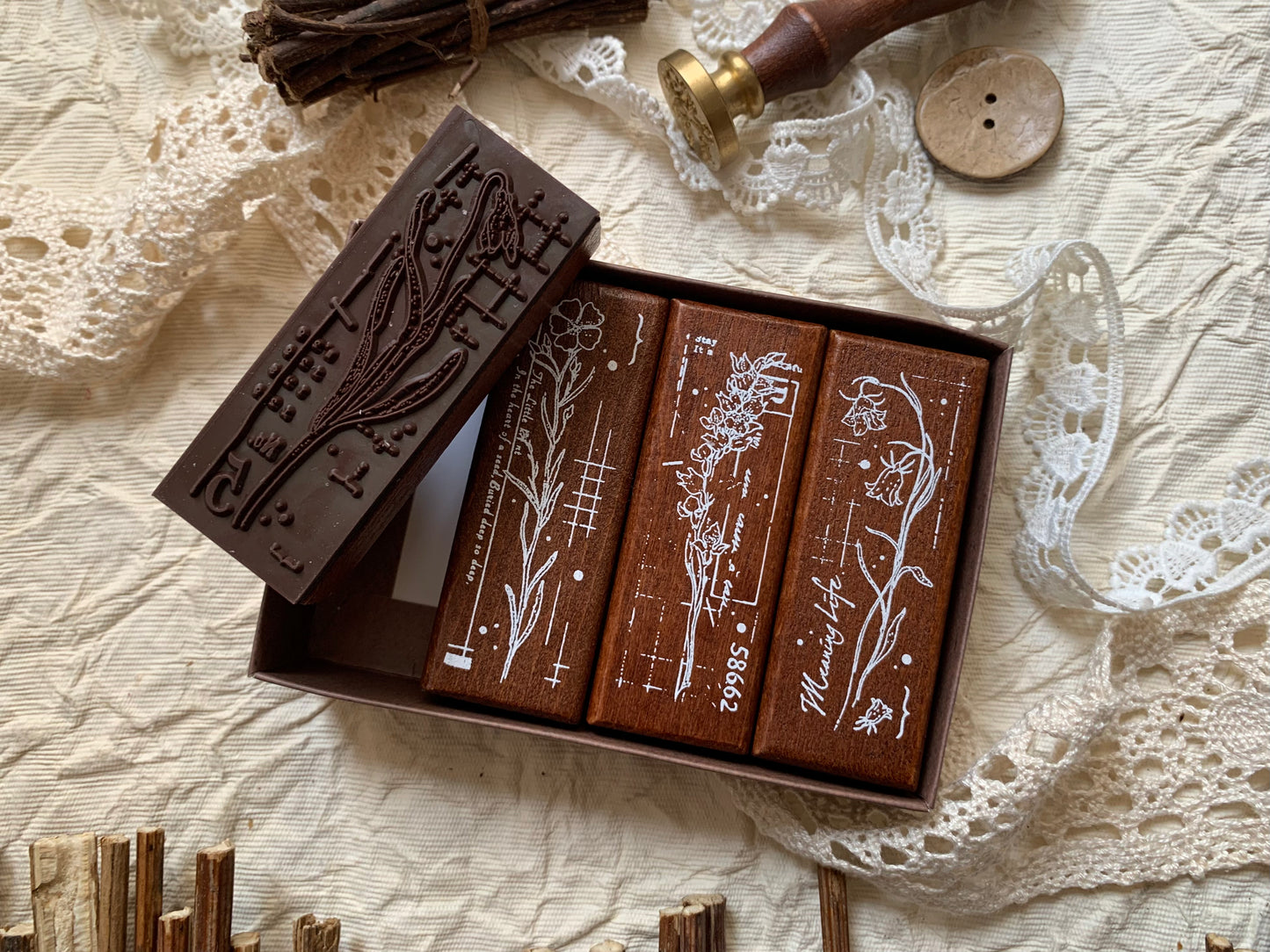 Botanical Stamp Set - 1