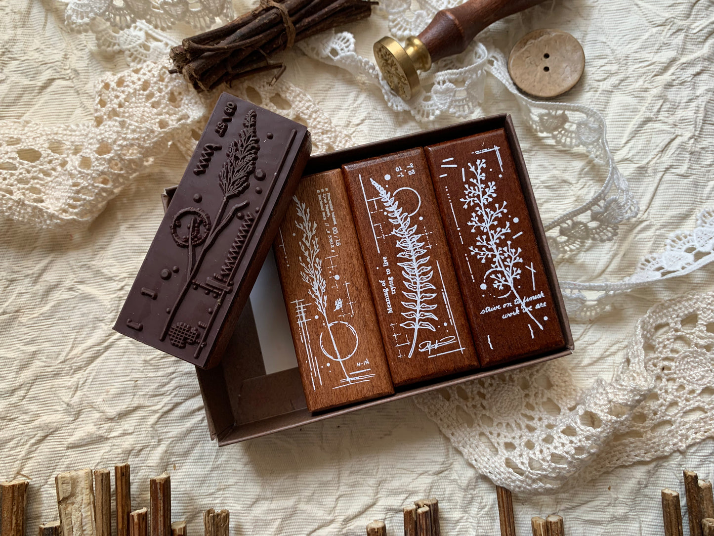Botanical Stamp Set - 2