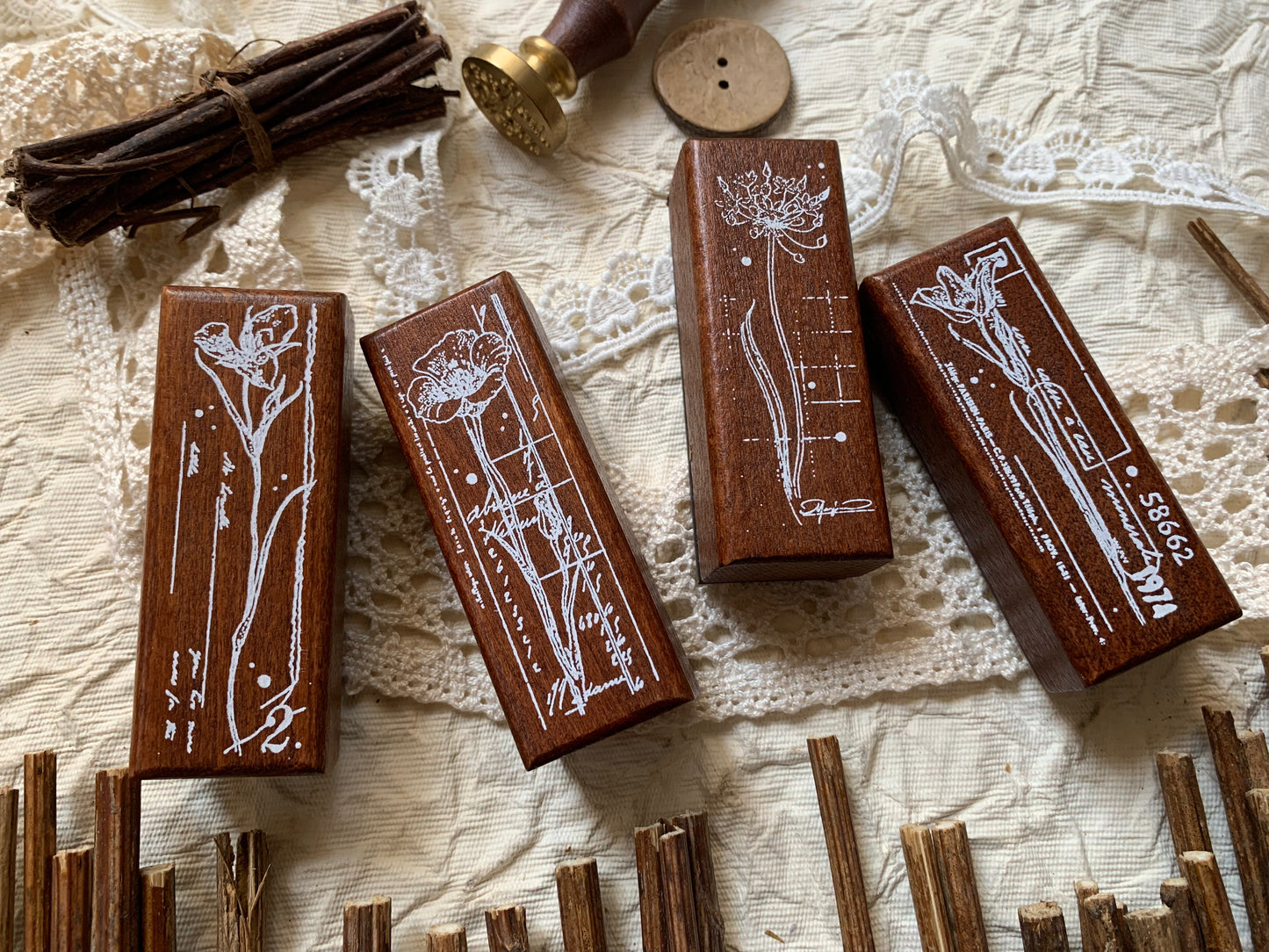 Botanical Stamp Set - 3