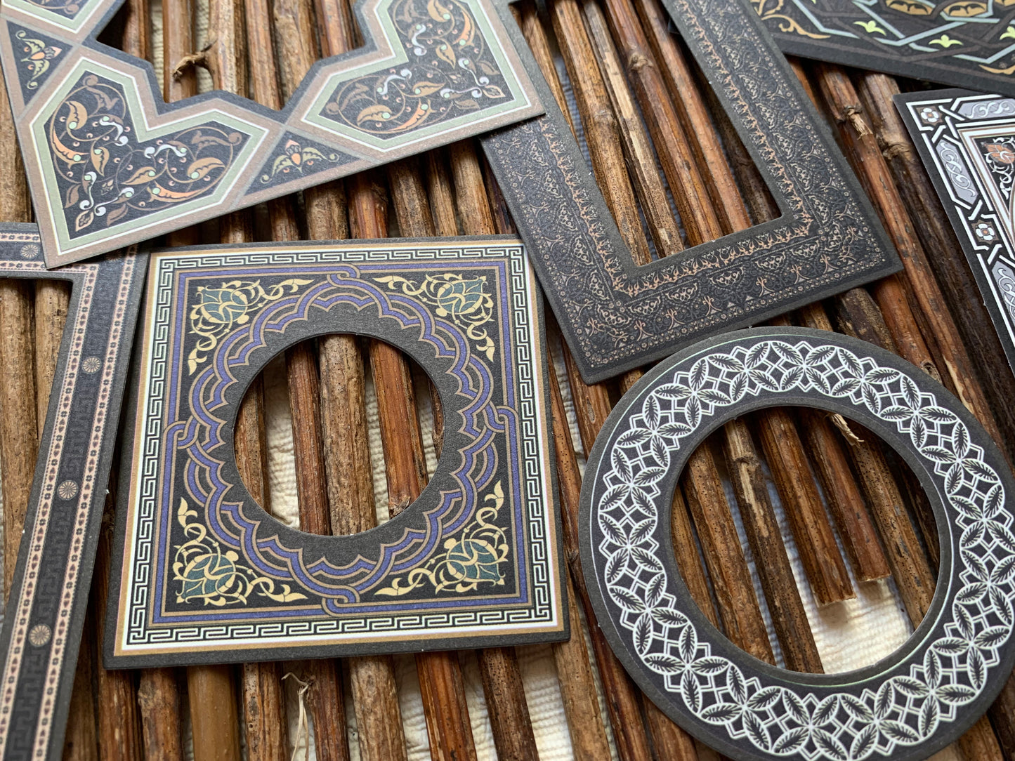 Designed Frame Set - Black