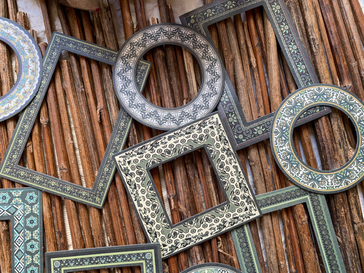 Designed Frame Set - Green