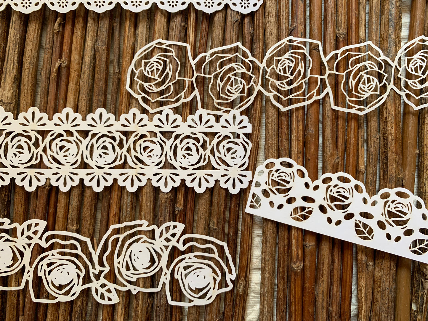 Lace Paper Doilies - Rose