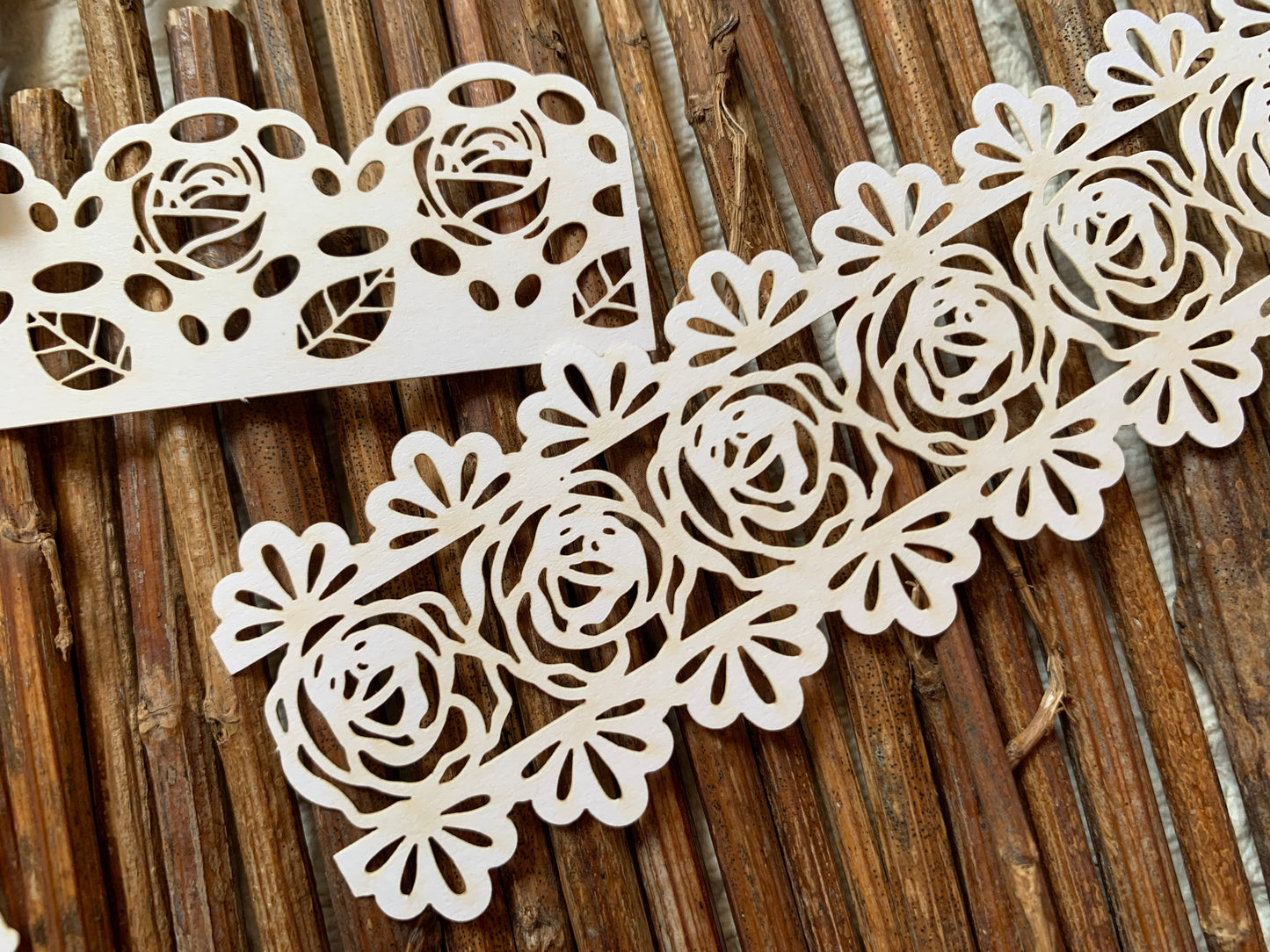 Lace Paper Doilies - Rose