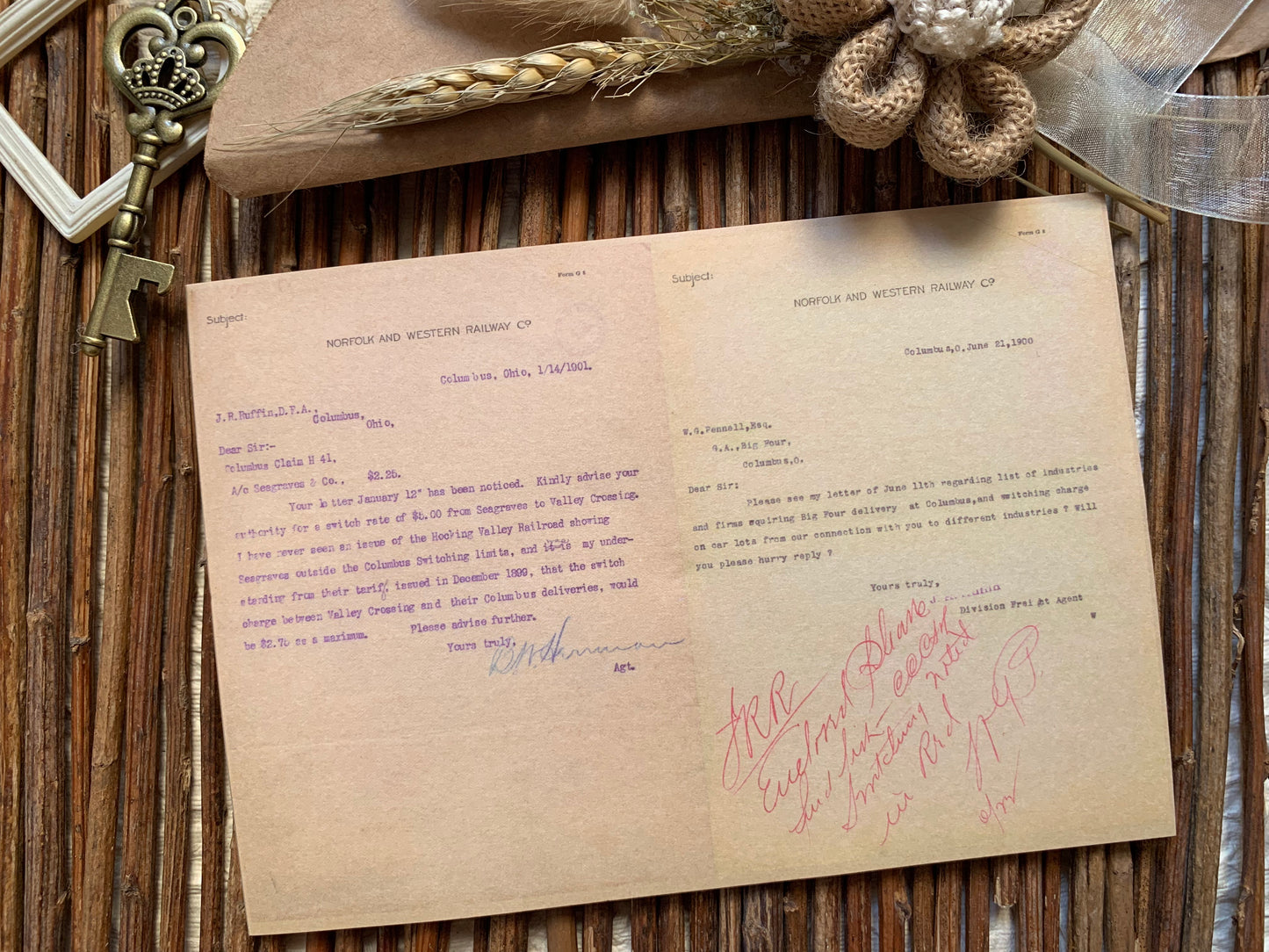 Horizontal Paper Booklet - Letter