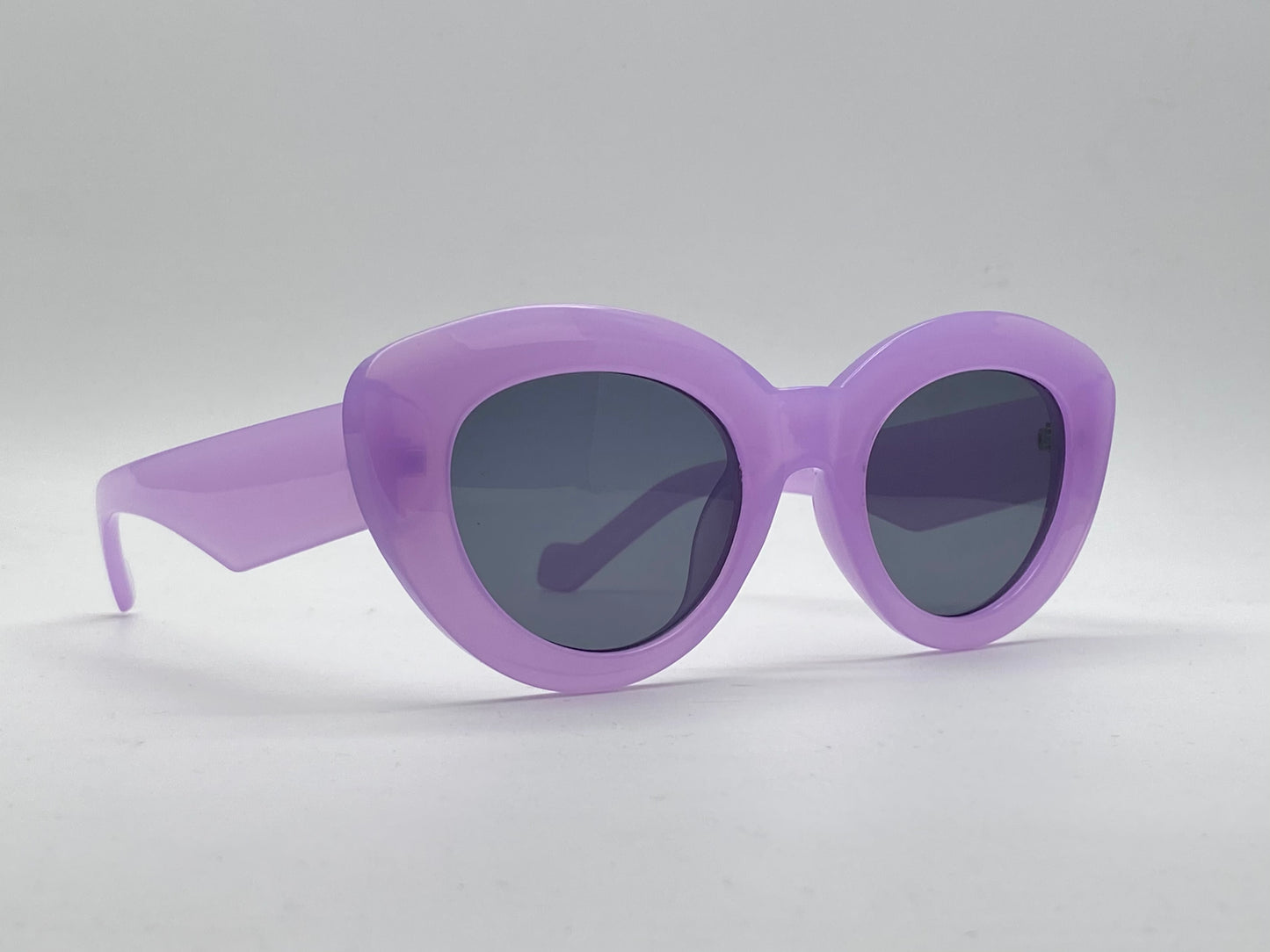Thick Cateye Sunglasses