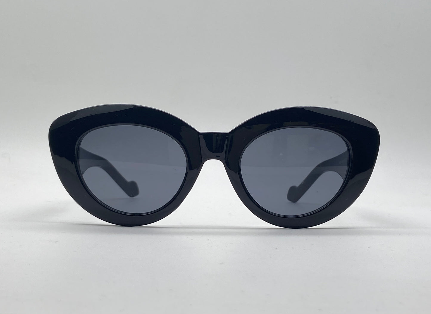 Thick Cateye Sunglasses