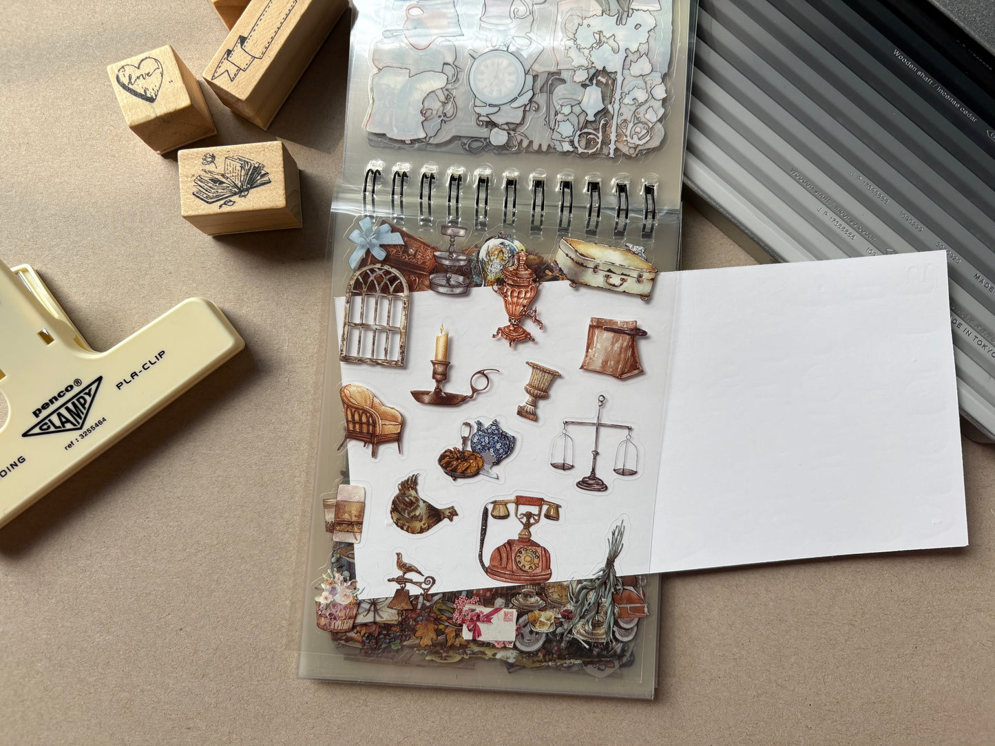 Spiral Vintage Booklet - Blue