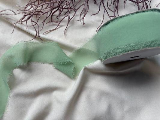 Torn-edge Lace - Green