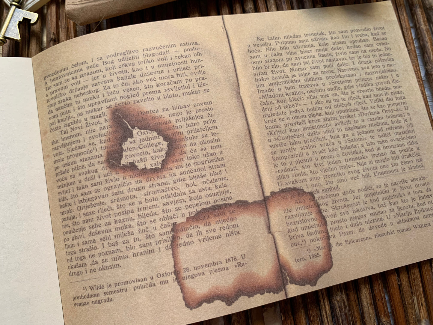Horizontal Paper Booklet - Burnt